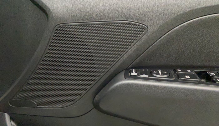 2018 Hyundai New Elantra 2.0 SX(O) AT PETROL, Petrol, Automatic, 67,635 km, Speaker