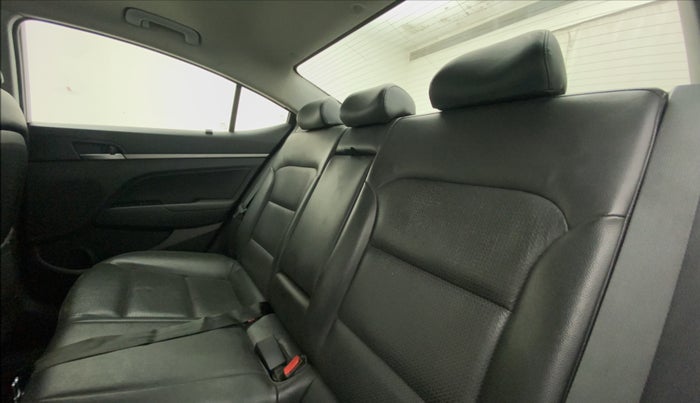 2018 Hyundai New Elantra 2.0 SX(O) AT PETROL, Petrol, Automatic, 67,635 km, Right Side Rear Door Cabin