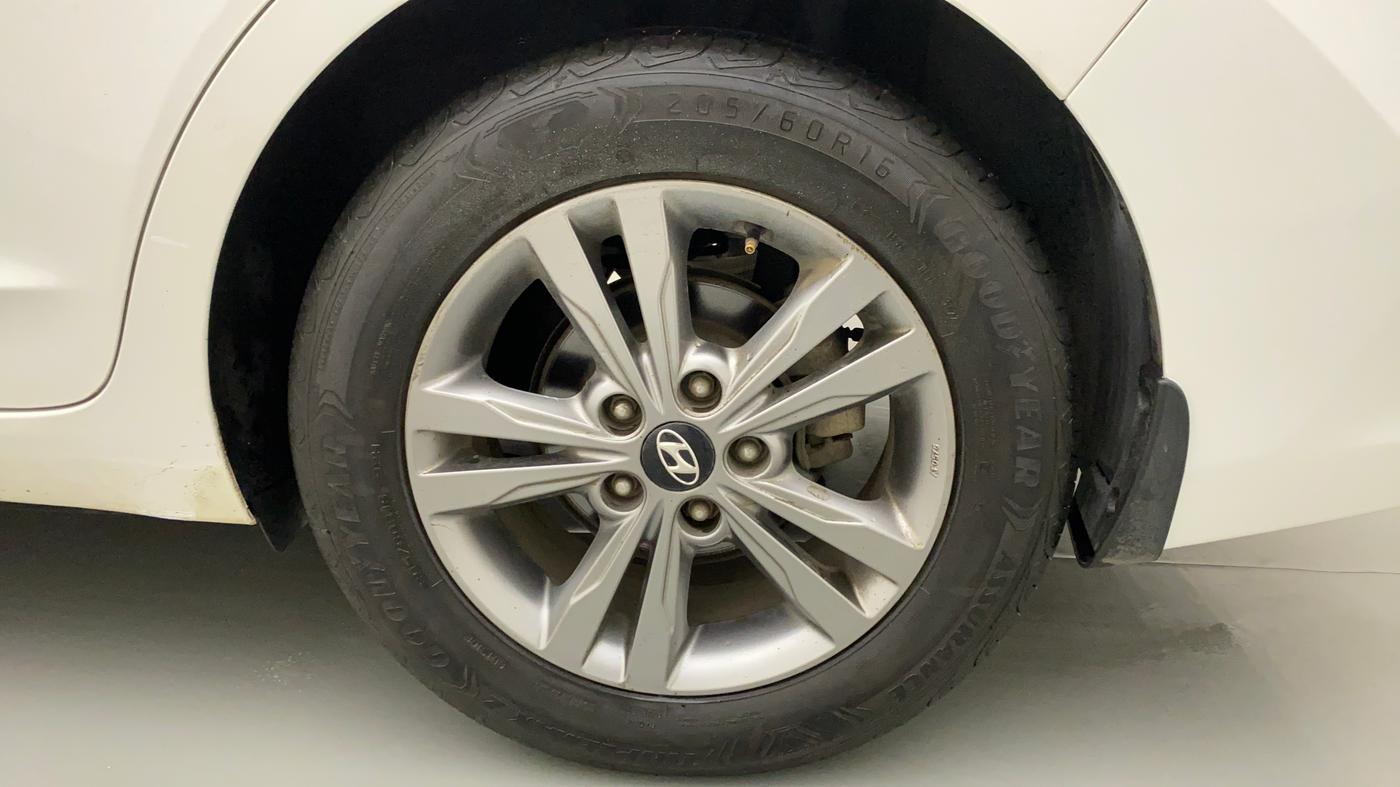 2018 Hyundai New Elantra 2.0 SX(O) AT PETROL, Petrol, Automatic, 67,635 km, Left Rear Wheel