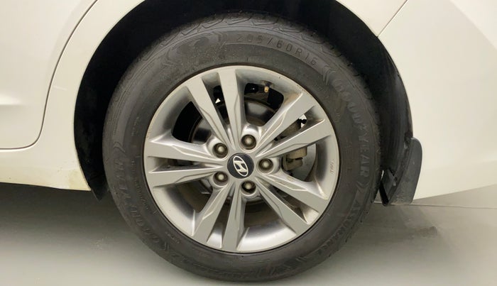 2018 Hyundai New Elantra 2.0 SX(O) AT PETROL, Petrol, Automatic, 67,635 km, Left Rear Wheel