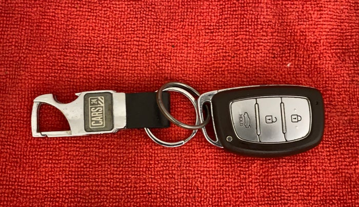 2018 Hyundai New Elantra 2.0 SX(O) AT PETROL, Petrol, Automatic, 67,635 km, Key Close Up