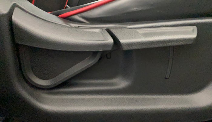 2022 KIA SELTOS HTK PLUS 1.5, Petrol, Manual, 25,876 km, Driver Side Adjustment Panel