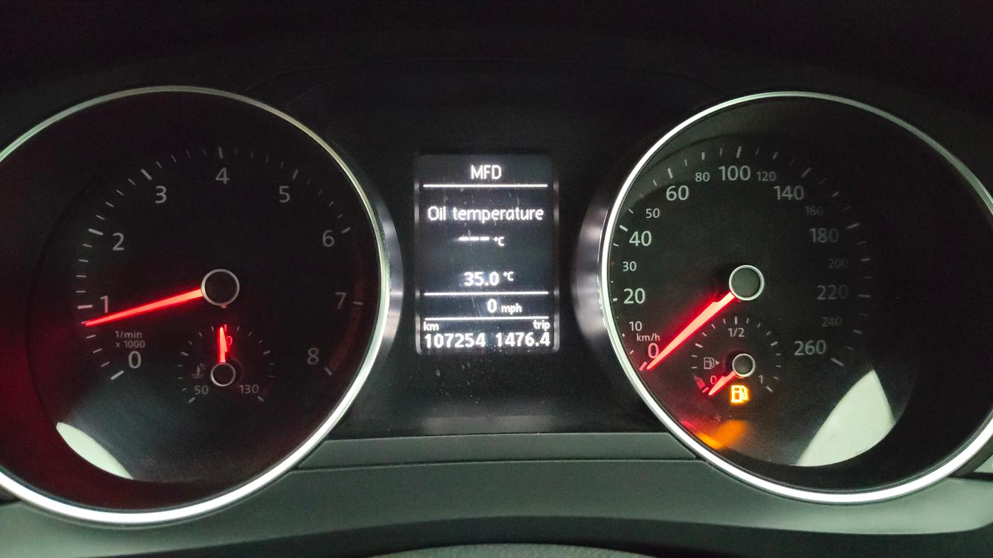 2015 Volkswagen Jetta COMFORTLINE TSI, Petrol, Manual, 1,07,243 km, Odometer Image