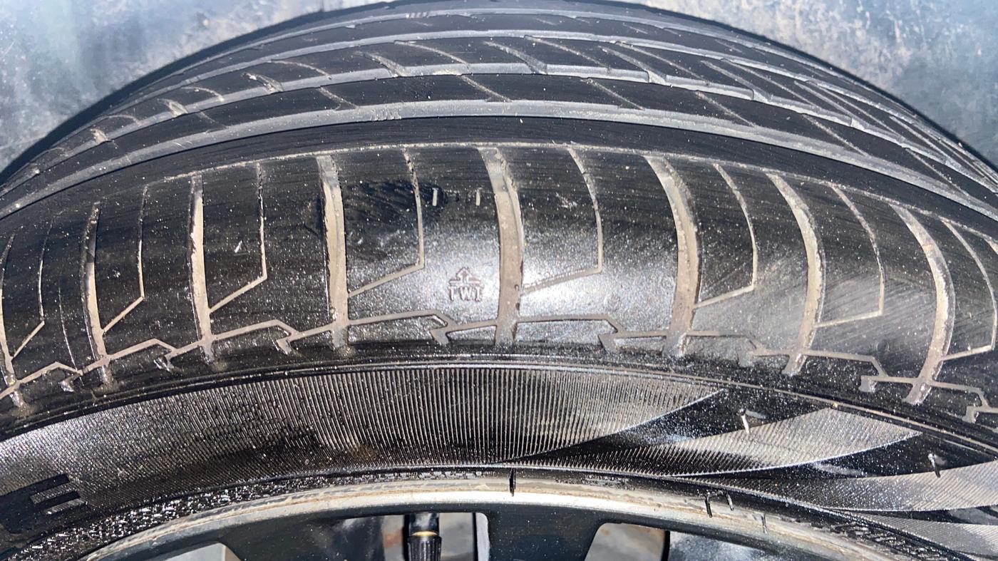 2016 Maruti Ciaz ZDI+ SHVS RS, Diesel, Manual, 81,018 km, Right Rear Tyre Tread