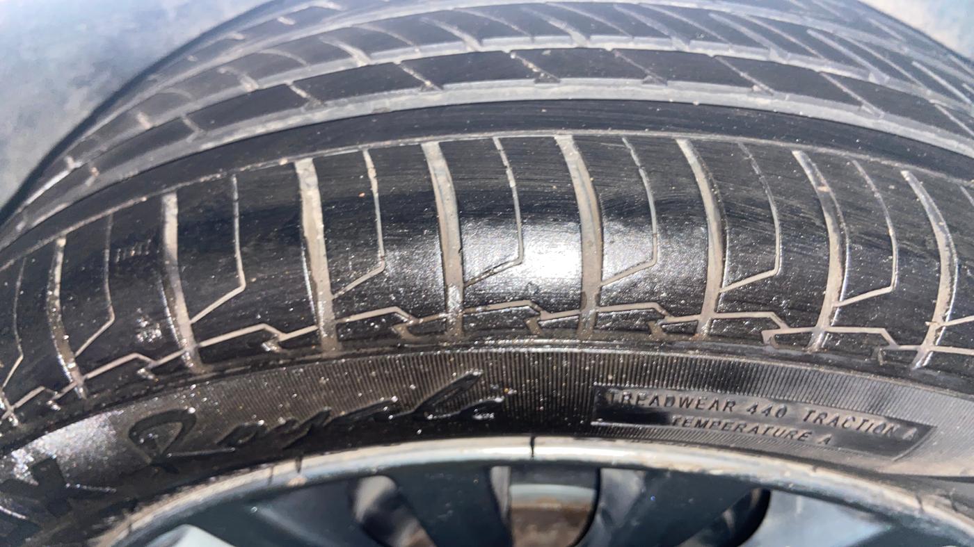 2016 Maruti Ciaz ZDI+ SHVS RS, Diesel, Manual, 81,018 km, Left Rear Tyre Tread