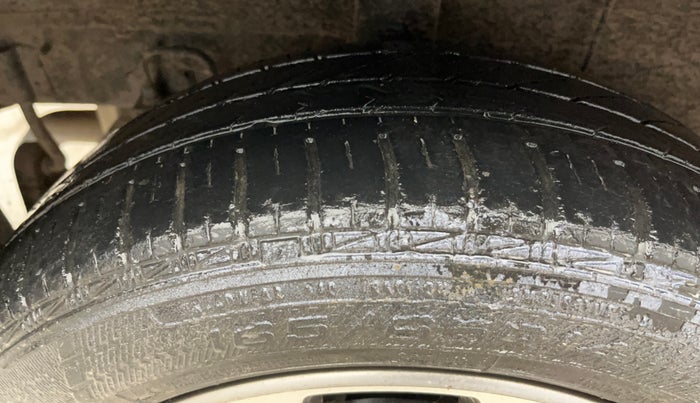 2014 Hyundai Grand i10 ASTA (O) 1.2 KAPPA VTVT, Petrol, Manual, 27,339 km, Right Rear Tyre Tread