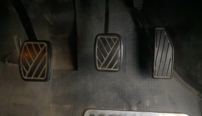 2016 Maruti Baleno ZETA PETROL 1.2, Petrol, Manual, 31,614 km, Pedals