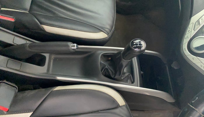 2016 Maruti Baleno ZETA PETROL 1.2, Petrol, Manual, 31,614 km, Gear Lever