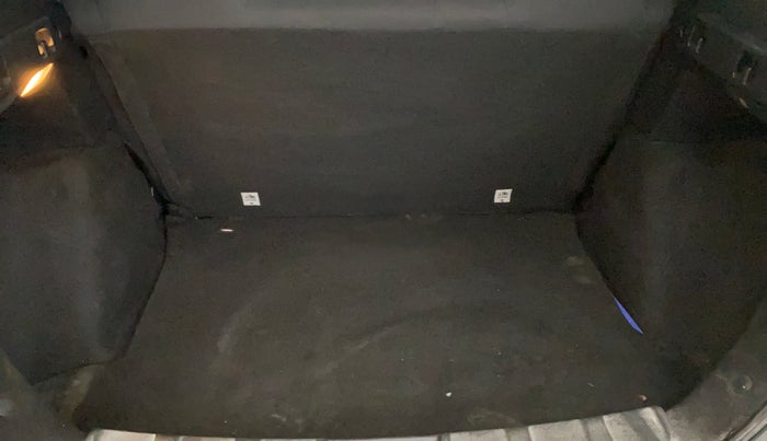 2020 Tata NEXON XM PETROL, Petrol, Manual, 27,363 km, Boot Inside