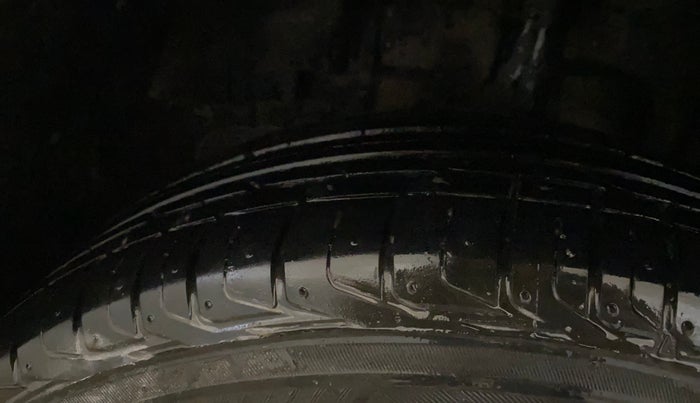 2020 Tata NEXON XM PETROL, Petrol, Manual, 27,363 km, Left Front Tyre Tread