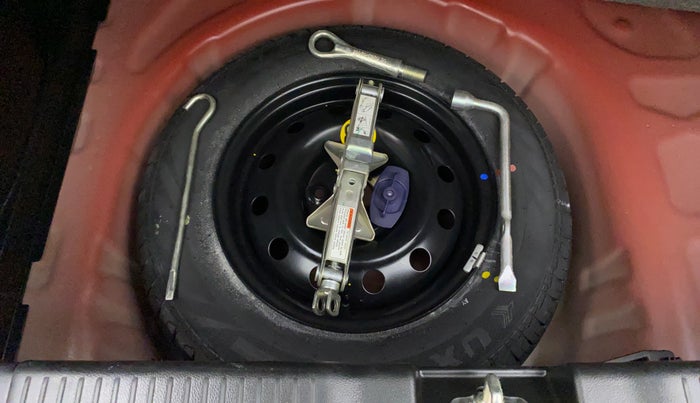 2022 Maruti Swift ZXI PLUS DUAL TONE, Petrol, Manual, 7,066 km, Spare Tyre