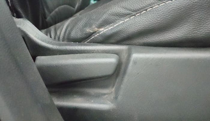 2022 Maruti Alto LXI OPT CNG, CNG, Manual, 25,127 km, Driver Side Adjustment Panel