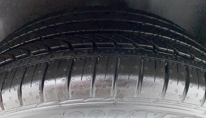 2019 Volkswagen Ameo HIGHLINE PLUS DSG 1.5, Diesel, Automatic, 11,883 km, Left Rear Tyre Tread