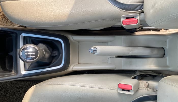 2020 Maruti Dzire VXI, Petrol, Manual, 41,484 km, Gear Lever
