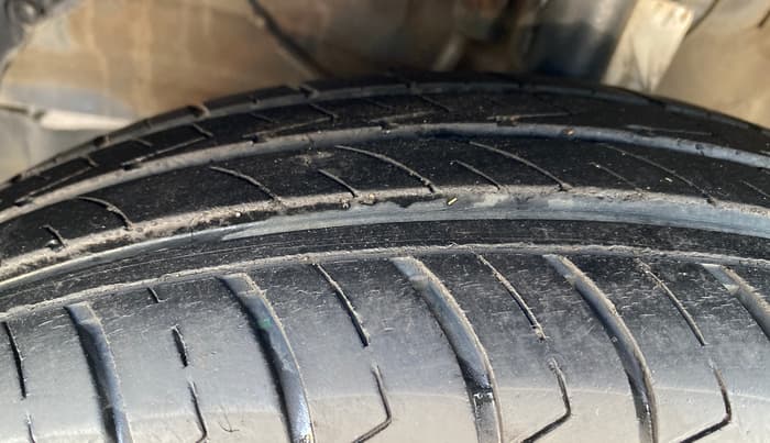 2020 Maruti Dzire VXI, Petrol, Manual, 41,484 km, Left Front Tyre Tread