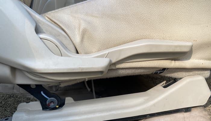 2020 Maruti Dzire VXI, Petrol, Manual, 41,484 km, Driver Side Adjustment Panel