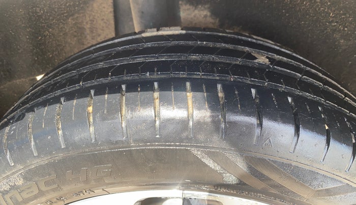 2019 Toyota Glanza V CVT, Petrol, Automatic, 57,126 km, Right Rear Tyre Tread