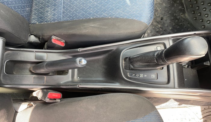 2019 Toyota Glanza V CVT, Petrol, Automatic, 57,126 km, Gear Lever