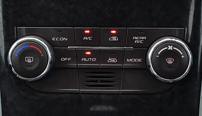 2013 Mahindra XUV500 W8 FWD, Diesel, Manual, 79,981 km, Automatic Climate Control