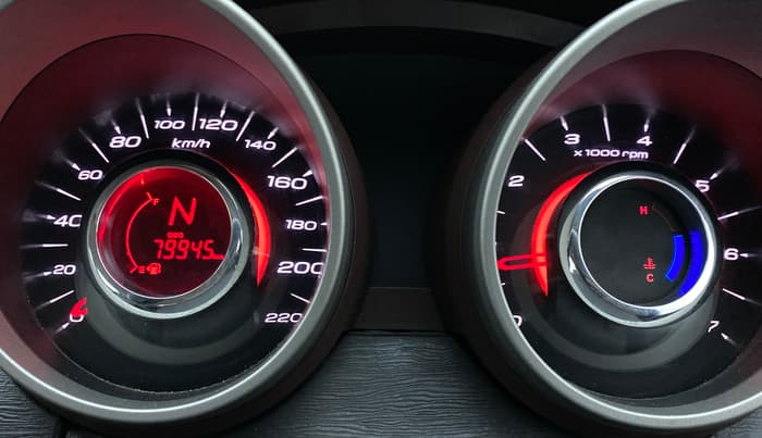2013 Mahindra XUV500 W8 FWD, Diesel, Manual, 79,981 km, Odometer Image