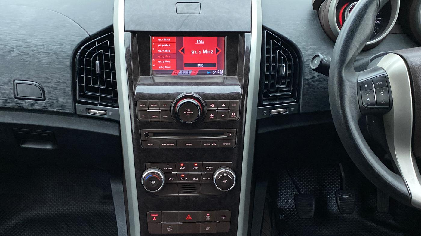 2013 Mahindra XUV500 W8 FWD, Diesel, Manual, 79,981 km, Air Conditioner