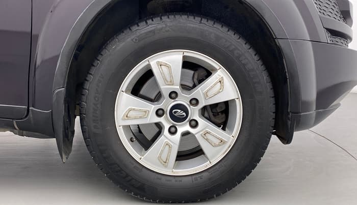 2013 Mahindra XUV500 W8 FWD, Diesel, Manual, 79,981 km, Right Front Wheel