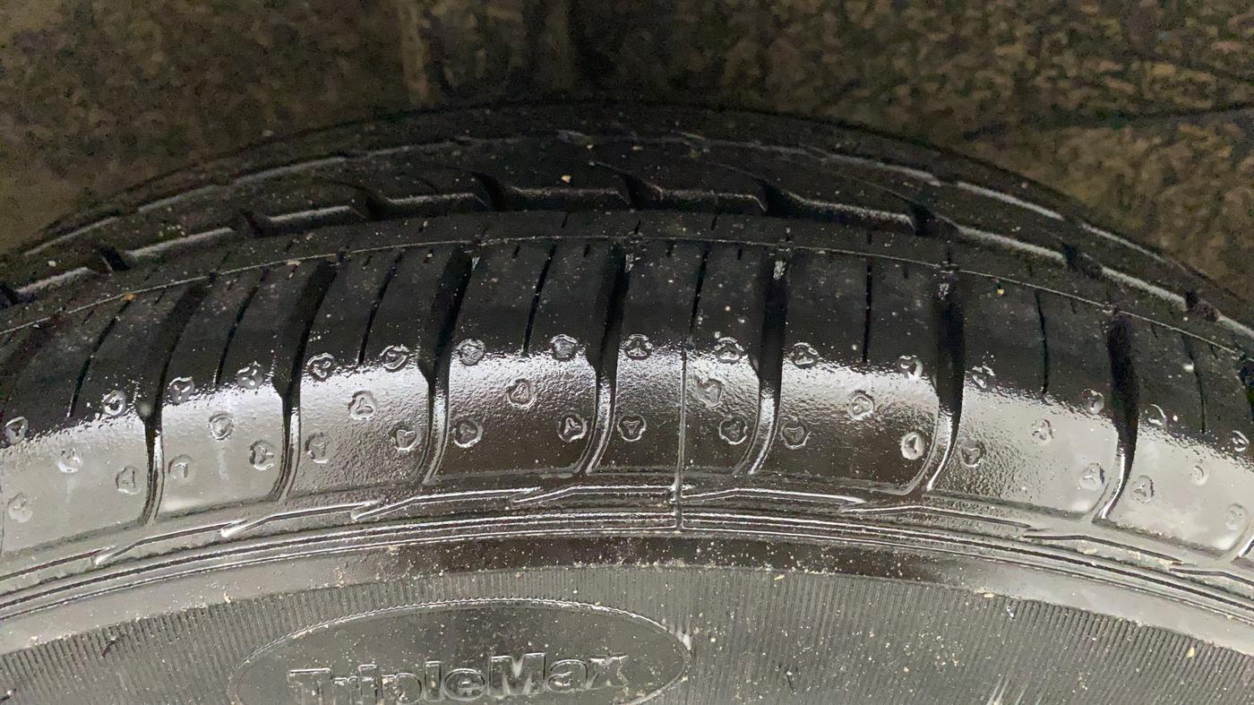 2019 Hyundai NEW SANTRO SPORTZ CNG, CNG, Manual, 58,307 km, Right Rear Tyre Tread