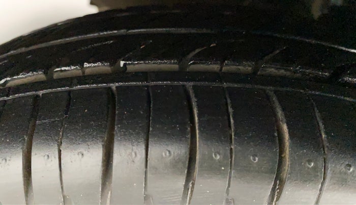 2013 Hyundai i10 ERA 1.1 IRDE, Petrol, Manual, 55,577 km, Left Front Tyre Tread