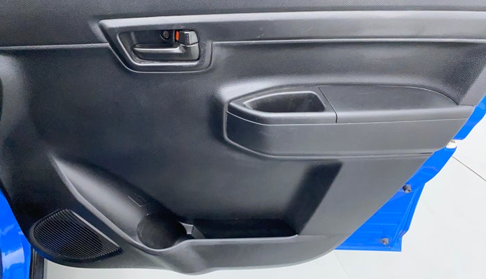 2020 Maruti S PRESSO VXI CNG, CNG, Manual, 16,793 km, Driver Side Door Panels Control