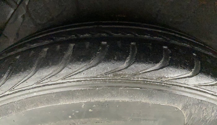 2013 Hyundai i20 MAGNA O 1.2, Petrol, Manual, 78,698 km, Right Rear Tyre Tread
