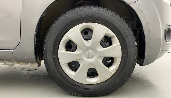 2011 Maruti Ritz VXI, Petrol, Manual, 59,680 km, Right Front Wheel