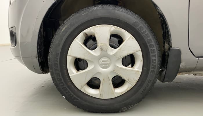 2011 Maruti Ritz VXI, Petrol, Manual, 59,680 km, Left Front Wheel