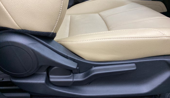 2022 Honda City ZX CVT, Petrol, Automatic, 438 km, Driver Side Adjustment Panel
