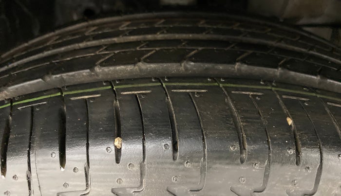 2022 Honda City ZX CVT, Petrol, Automatic, 438 km, Right Front Tyre Tread