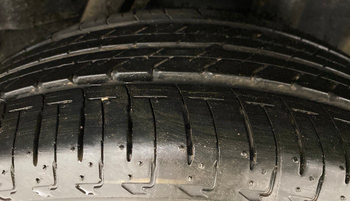 2022 Honda City ZX CVT, Petrol, Automatic, 438 km, Left Rear Tyre Tread