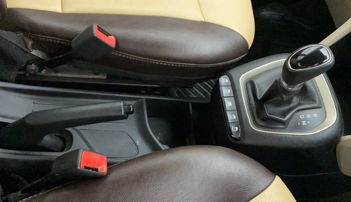 2019 Hyundai NEW SANTRO SPORTZ AMT, Petrol, Automatic, 67,235 km, Gear Lever