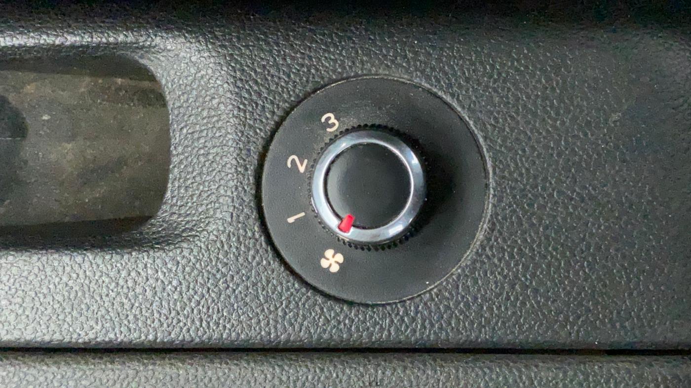 2019 Renault TRIBER RXZ, Petrol, Manual, 57,701 km, Rear AC Temperature Control