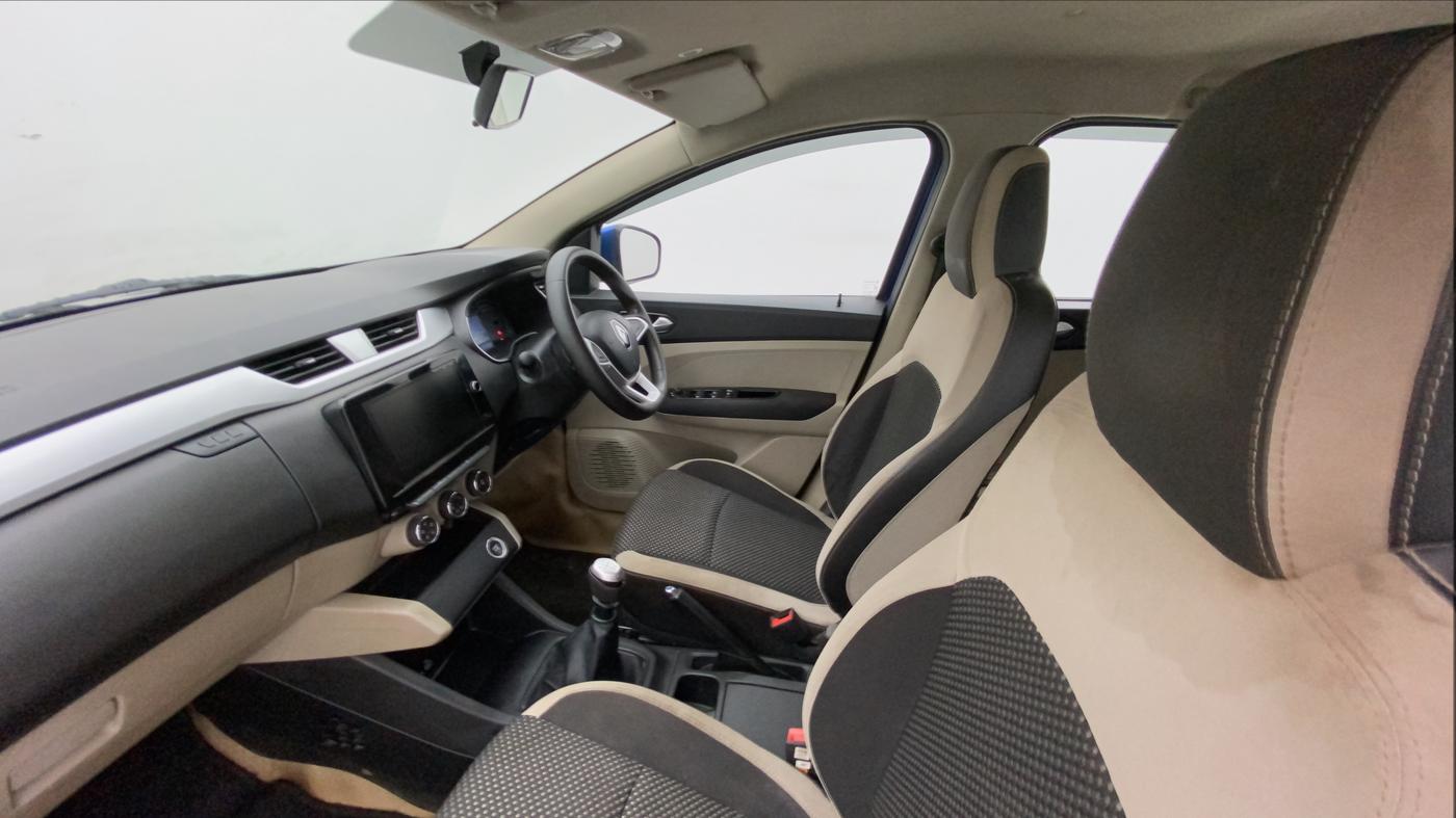 2019 Renault TRIBER RXZ, Petrol, Manual, 57,701 km, Right Side Front Door Cabin