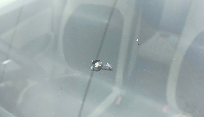 2019 Renault TRIBER RXZ, Petrol, Manual, 57,701 km, Front windshield - Minor spot on windshield