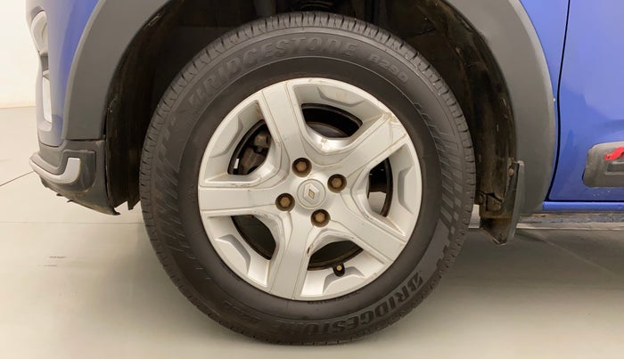 2019 Renault TRIBER RXZ, Petrol, Manual, 57,701 km, Left Front Wheel