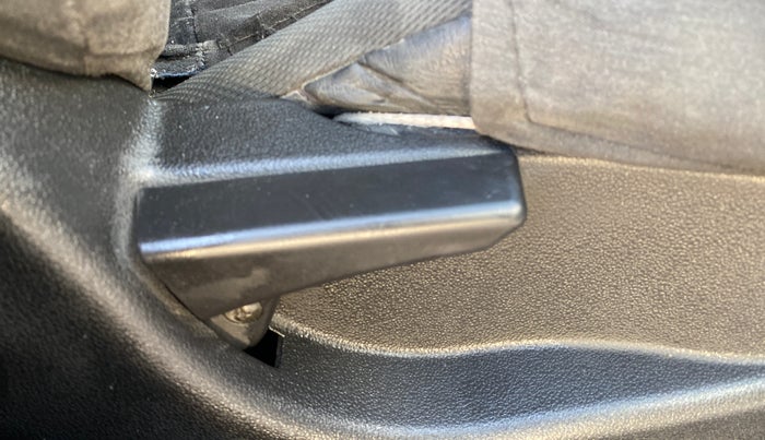 2019 Tata Tiago XT PETROL, Petrol, Manual, 45,936 km, Driver Side Adjustment Panel