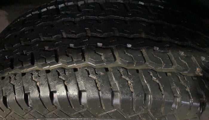 2021 Mahindra Thar LX PETROL HT 4WD AT, Petrol, Automatic, 24,239 km, Left Rear Tyre Tread