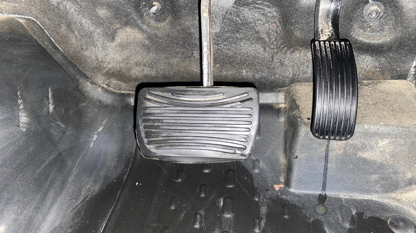 2021 Mahindra Thar LX PETROL HT 4WD AT, Petrol, Automatic, 24,239 km, Pedals