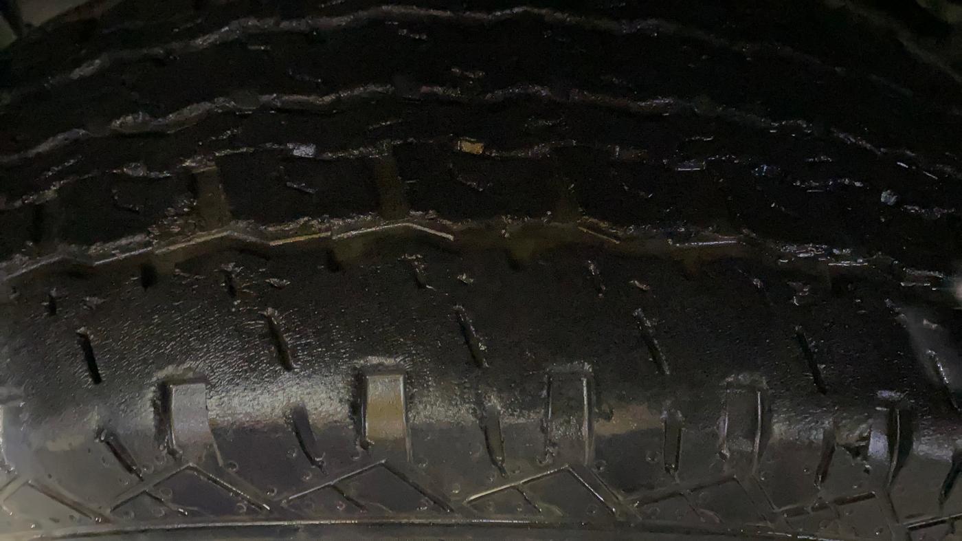 2021 Mahindra Thar LX PETROL HT 4WD AT, Petrol, Automatic, 24,239 km, Left Front Tyre Tread