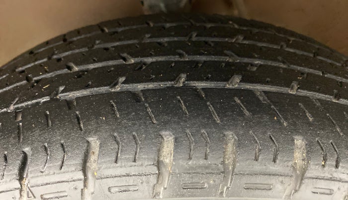 2016 Maruti Alto K10 VXI AMT P, Petrol, Automatic, 35,789 km, Left Front Tyre Tread