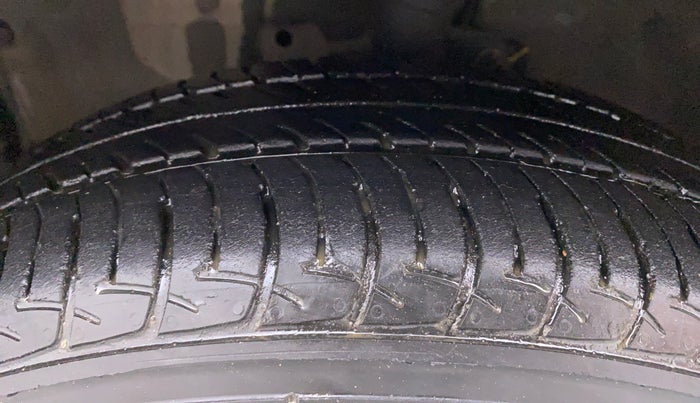 2020 Maruti Celerio VXI d, Petrol, Manual, 18,284 km, Left Front Tyre Tread