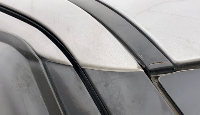 2014 Maruti Swift Dzire ZXI, Petrol, Manual, 78,898 km, Right A pillar - Slightly rusted