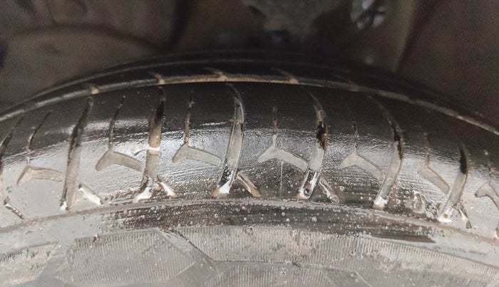 2022 Maruti Celerio VXI CNG, CNG, Manual, 84,281 km, Left Front Tyre Tread