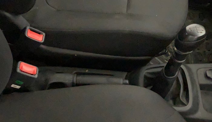 2019 Renault Kwid RXL, Petrol, Manual, 6,060 km, Gear Lever