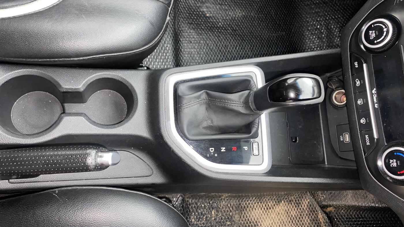 2018 Hyundai Creta SX AT 1.6 PETROL, Petrol, Automatic, 79,777 km, Gear Lever
